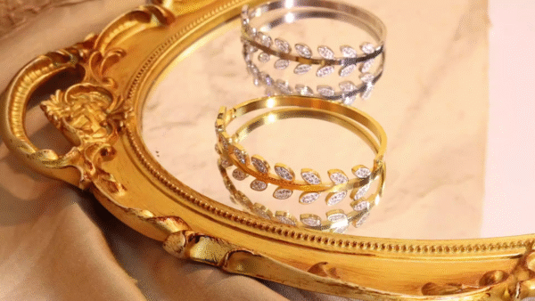 Laurel Wreath Bracelet - Image 7