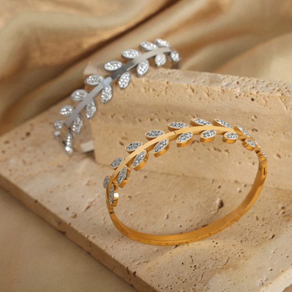Laurel Wreath Bracelet - Image 9