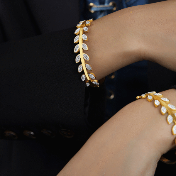 Laurel Wreath Bracelet - Image 10